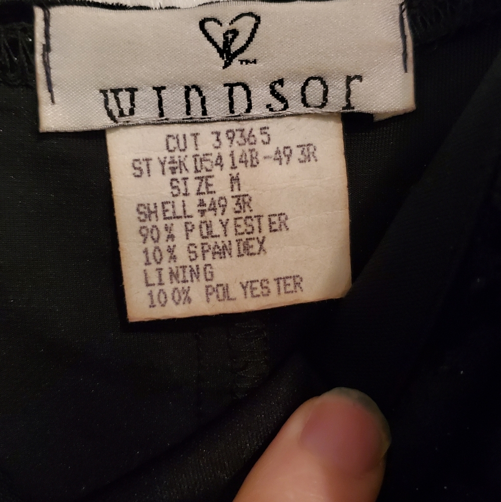 Windsor Velvet Little black dress - Picture 2 of 5